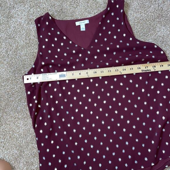Nine West top blouse sleeveless maroon burgundy metallic dots SZ L - Picture 8 of 9